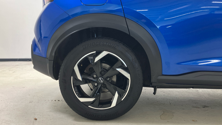 Nissan Juke 1.0 DiG-T 114 N-Connecta 5dr Petrol Hatchback